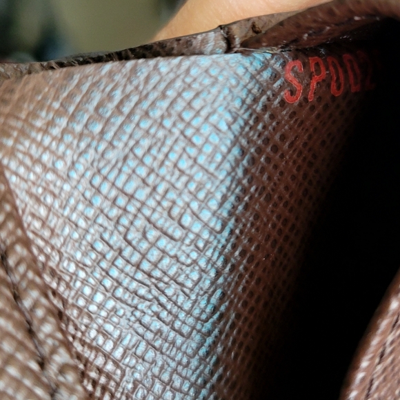 Louis Vuitton Brown Checkered Compact Wallet - Picture 9 of 9